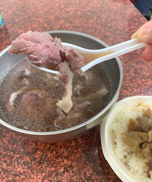 台南美食：花紋牛肉湯（圖／酒妮背包攝）